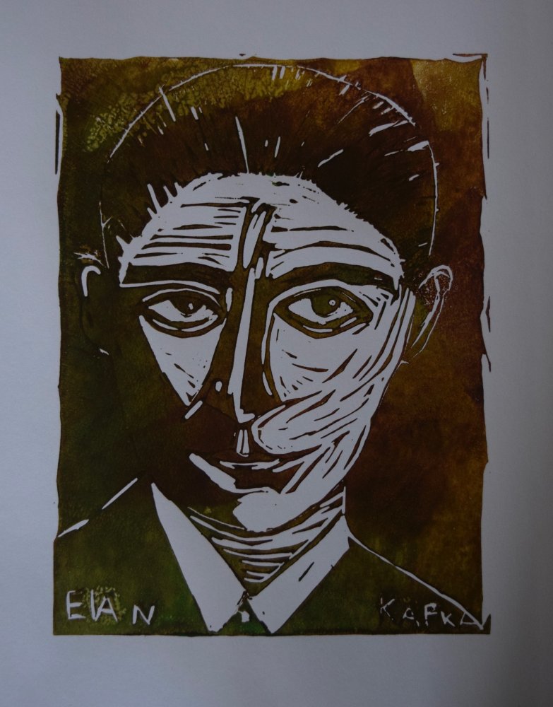 Kafka tryckt på slätt fint papper med variation i färg.